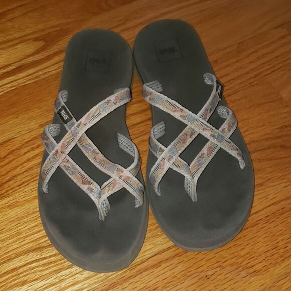 Teva Womans Slip-On flip flops - Picture 2 of 6